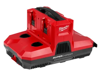 Milwaukee M18 & M12 Four Bay Simultaneous Super Charger (48-59-1818)